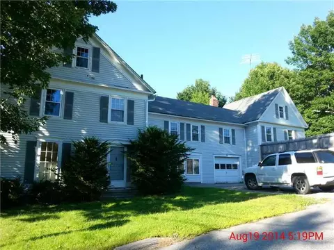 25 E Chestnut St, Augusta, ME 04330 photo 1