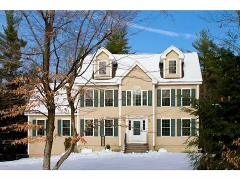 8 Shellie Ln, Berwick, ME 03901 photo 1