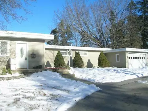7 Chapel Rd, Orono, ME 04473 photo 1