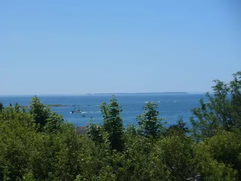 36 Starr St, Vinalhaven, ME 04863 photo 1