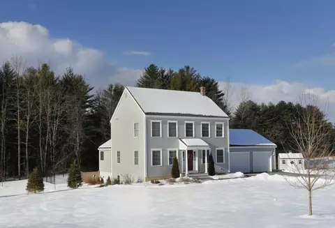 22 Eastwind Dr, Buxton, ME 04093 photo 1