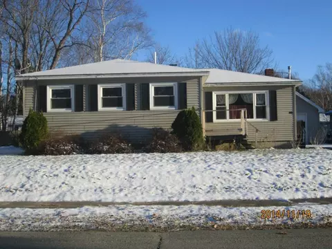99 New York St, Millinocket, ME 04462 photo 1