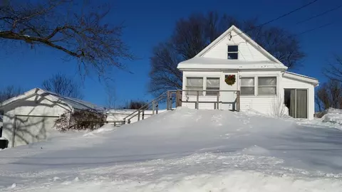 19 Prospect St, Milo, ME 04463 photo 1