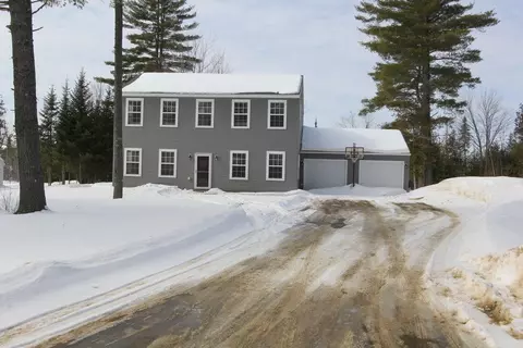 32 Thibodeau Dr, Levant, ME 04456 photo 1
