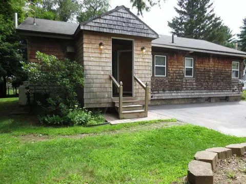 10 Ellsworth St, Springvale, ME 04083 photo 1