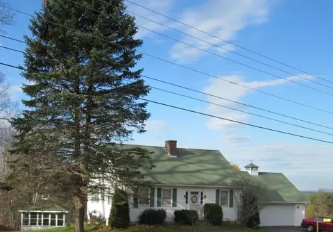 535 Middle Rd, Sabattus, ME 04280 photo 1