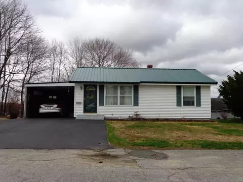 3 Scribner Cir, Lewiston, ME 04240 photo 1