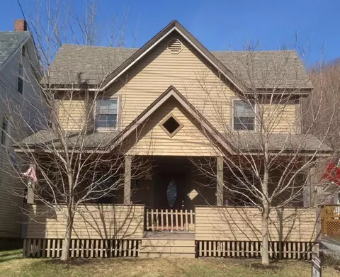 18 North St, Augusta, ME 04330 photo 1