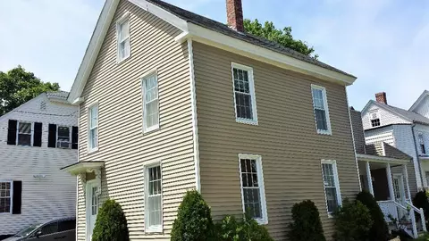 18 Liberty St, Bath, ME 04530 photo 1