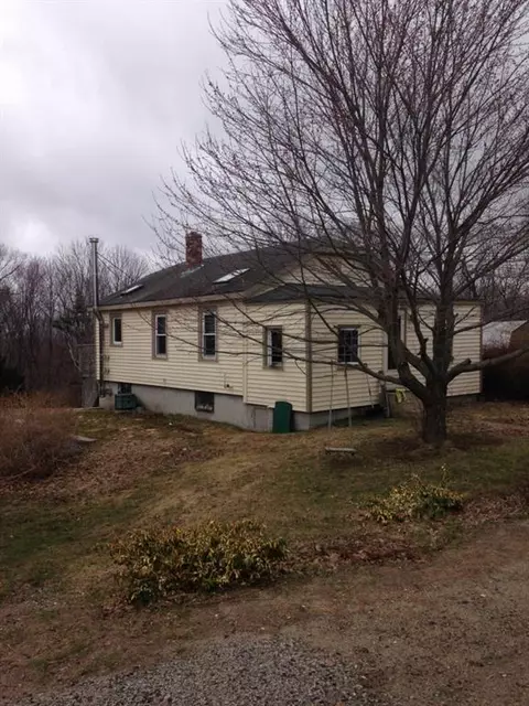 417 Hanson Ridge Rd, Sanford, ME 04083 photo 1