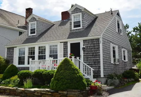 102 Surf St, Saco, ME 04072 photo 1