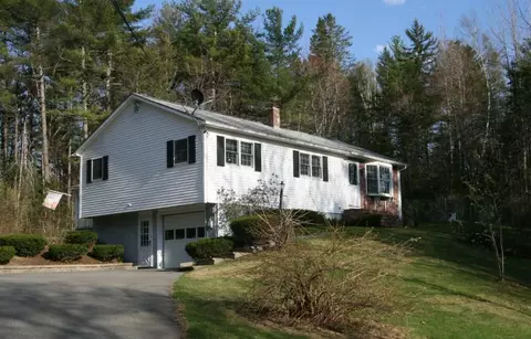 35 Wessnette Dr, Hampden, ME 04444 photo 1