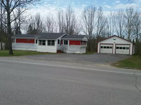 943 Main St, Corinth, ME 04427 photo 1