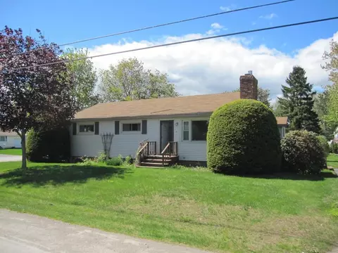 4 Upland Rd, Brewer, ME 04412 photo 1