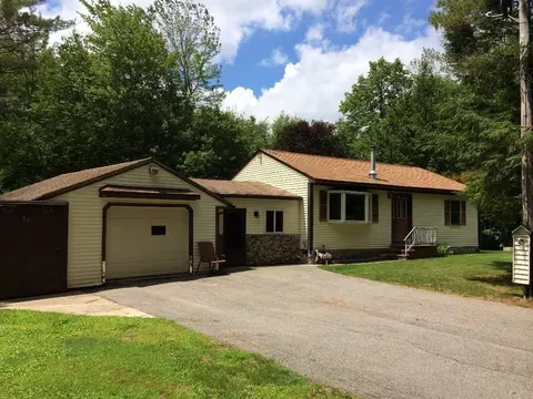 36 Spring St, Buxton, ME 04093 photo 1