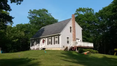 891 Main St, Wayne, ME 04284 photo 1