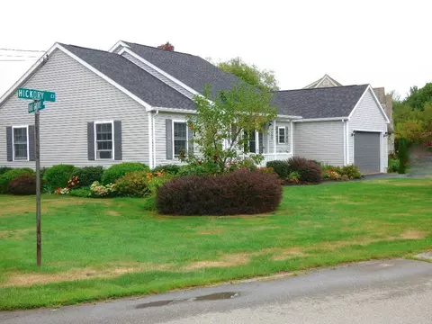 4 Hickory Ct, Brewer, ME 04412 photo 1