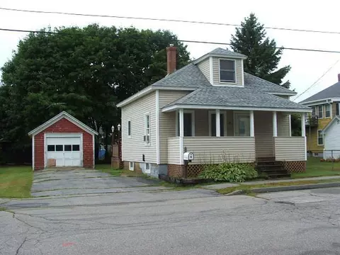 2 Laurier St, Biddeford, ME 04005 photo 1