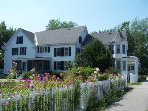 38 Dyer St, Saco, ME 04072 photo 1