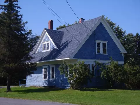23 Huggard Ave, Limestone, ME 04750 photo 1
