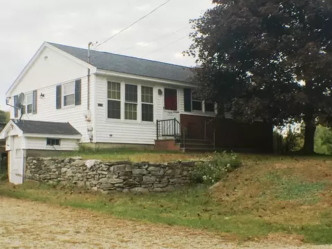 1379 Middle Rd, Dresden, ME 04342 photo 1