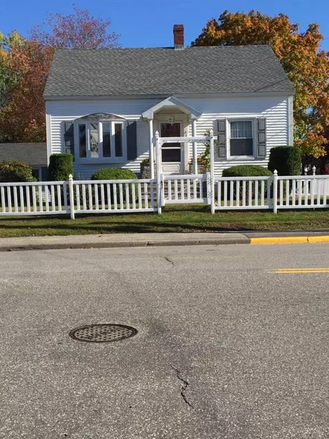 219 Hill St, Biddeford, ME 04005 photo 1