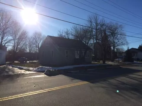 249 Hill St, Biddeford, ME 04005 photo 1