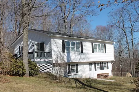 17 Dumont Dr, Augusta, ME 04330 photo 1