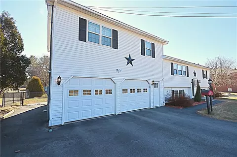 283 Hill St, Biddeford, ME 04005 photo 1