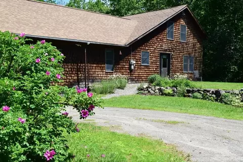 677 Hudson Rd, Corinth, ME 04427 photo 1