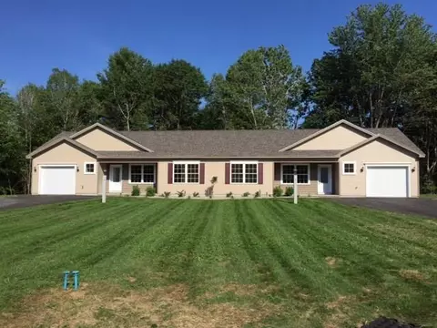 8 Berry Ln #102, Biddeford, ME 04005 photo 1
