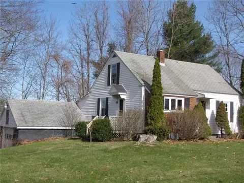 1399 Augusta Rd, Winslow, ME 04901 photo 1