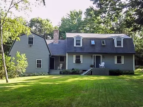 7 Mill Pond Dr, Bath, ME 04530 photo 1