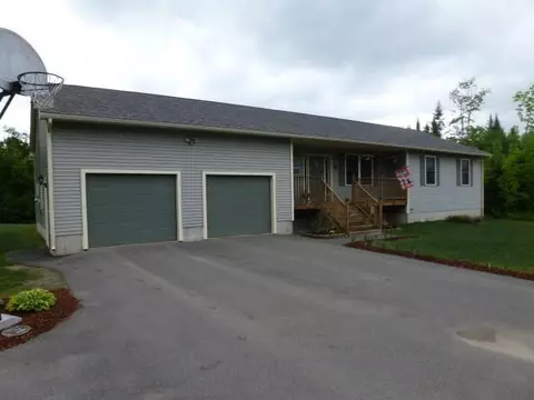 9 Bruce Rd, Corinth, ME 04427 photo 1