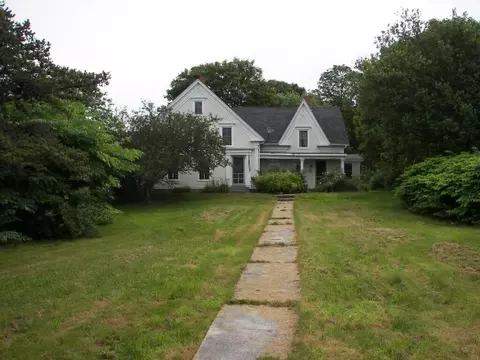 22 Atlantic Ave, Vinalhaven, ME 04863 photo 1