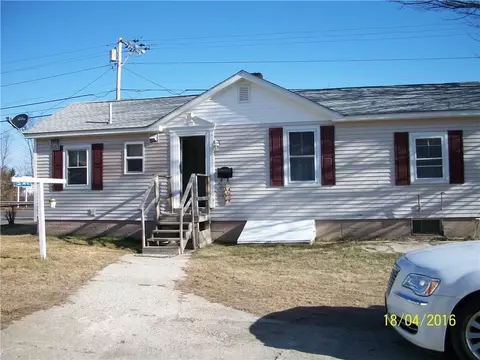 524 Central St, Millinocket, ME 04462 photo 1