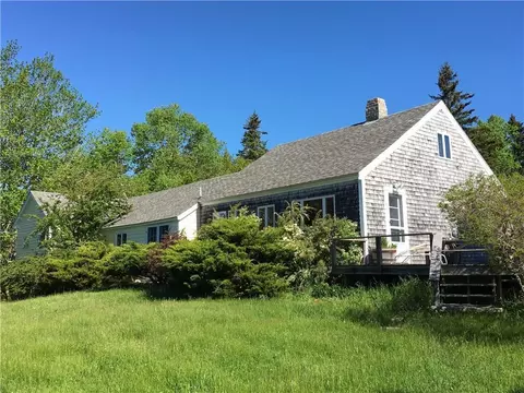 929 N Haven Rd, Vinalhaven, ME 04863 photo 1
