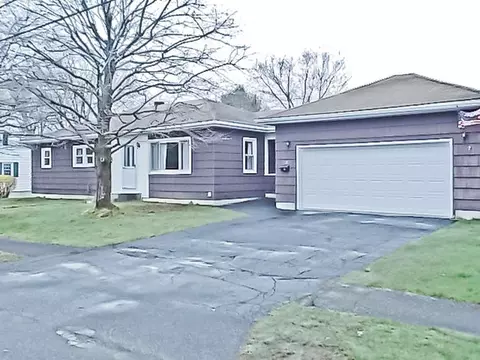 12 Glen St, Augusta, ME 04330 photo 1