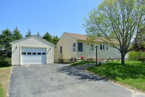 15 Ryan Rd, Saco, ME 04072 photo 1