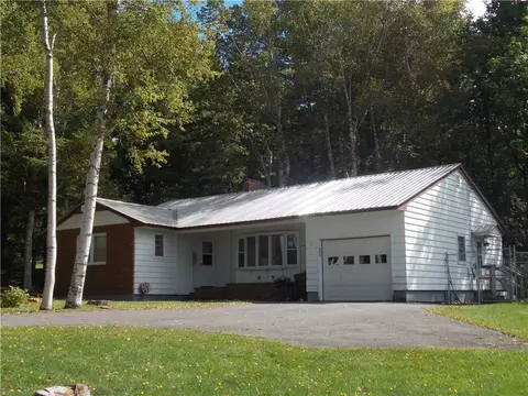 1 Acadia St, Dexter, ME 04930 photo 1