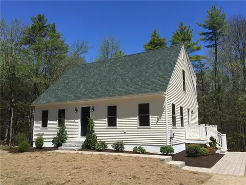 67 Mountain Rd, Cape Neddick, ME 03902 photo 1