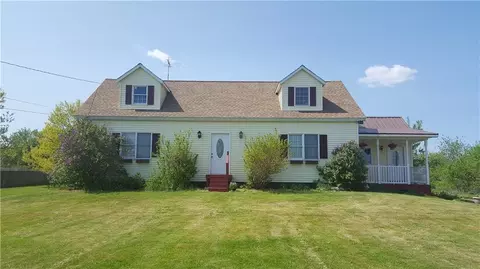 26 Bradbury Dr, Corinth, ME 04427 photo 1