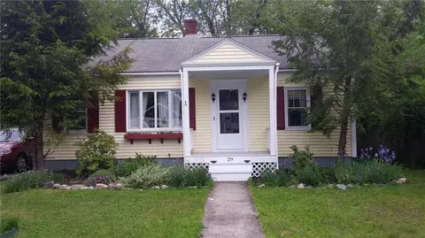 29 Valley Rd, Bath, ME 04530 photo 1