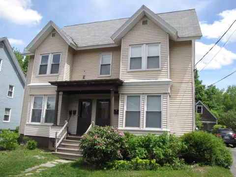 8 Pine St, Augusta, ME 04330 photo 1