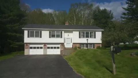 16 Meadow Ln, Brewer, ME 04412 photo 1
