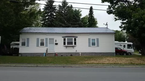 117 Cool St, Waterville, ME 04901 photo 1
