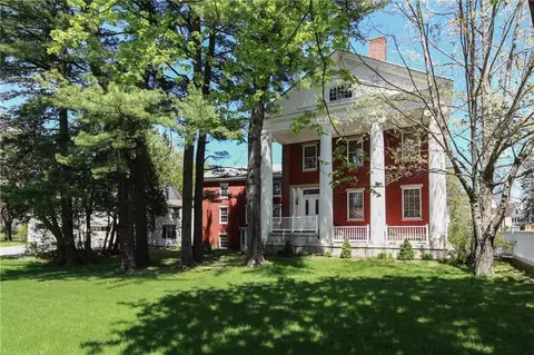 942 Washington St, Bath, ME 04530 photo 1