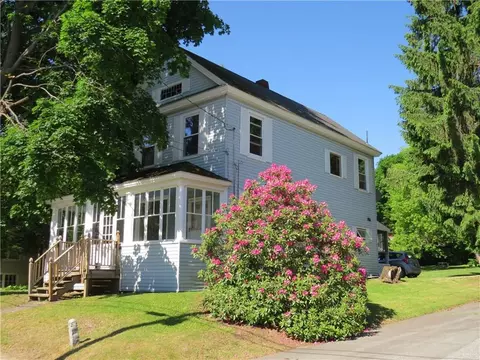 16 Drew St, Augusta, ME 04330 photo 1