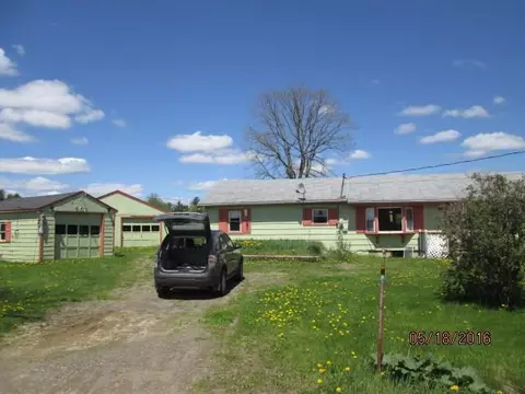301 Lake Rd, Levant, ME 04456 photo 1