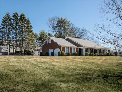 275 Shore Rd #1, Ogunquit, ME 03907 photo 1